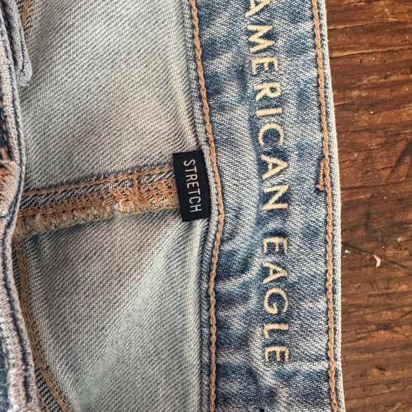 American Eagle Outfitters Light Wash Straight-Leg Jeans with Blue Floral Patches - Picture 6 of 6